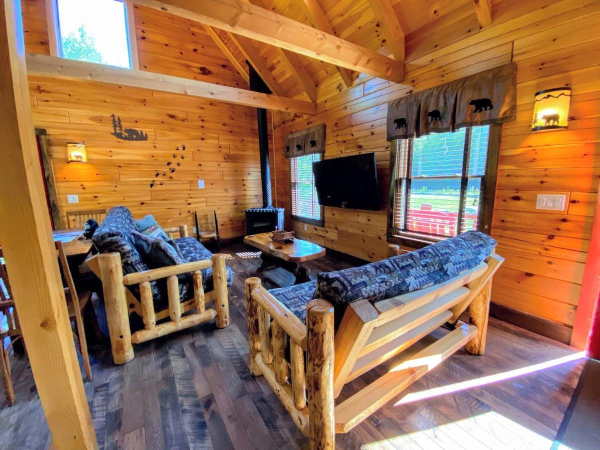 Bc Log Cabin With Private Beach River Fire Pit Ac Wifi Onsite Trails Ski Slope Views Villa Carroll Exterior photo