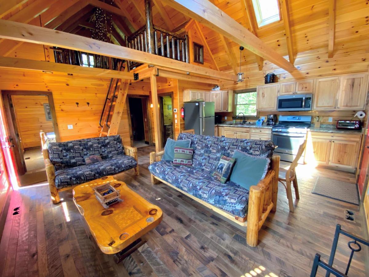 Bc Log Cabin With Private Beach River Fire Pit Ac Wifi Onsite Trails Ski Slope Views Villa Carroll Exterior photo