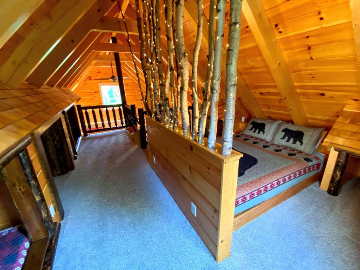 Bc Log Cabin With Private Beach River Fire Pit Ac Wifi Onsite Trails Ski Slope Views Villa Carroll Exterior photo